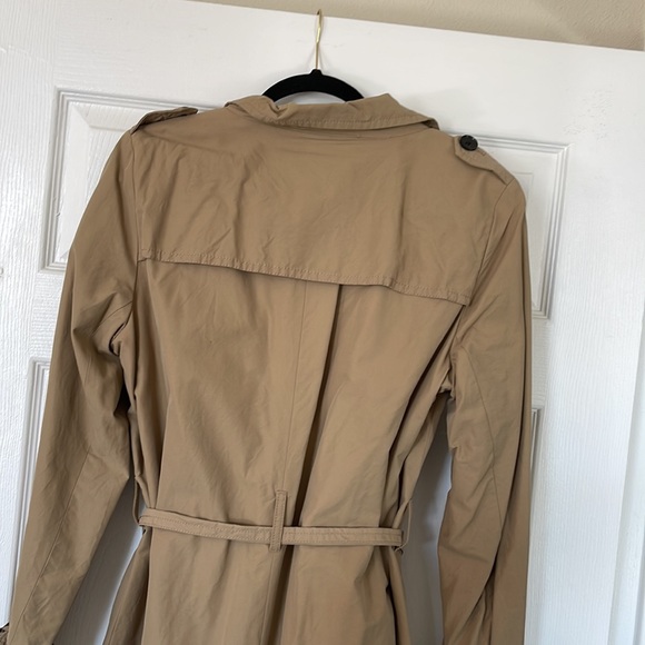 Gap Spring Trenchcoat - Picture 3 of 5